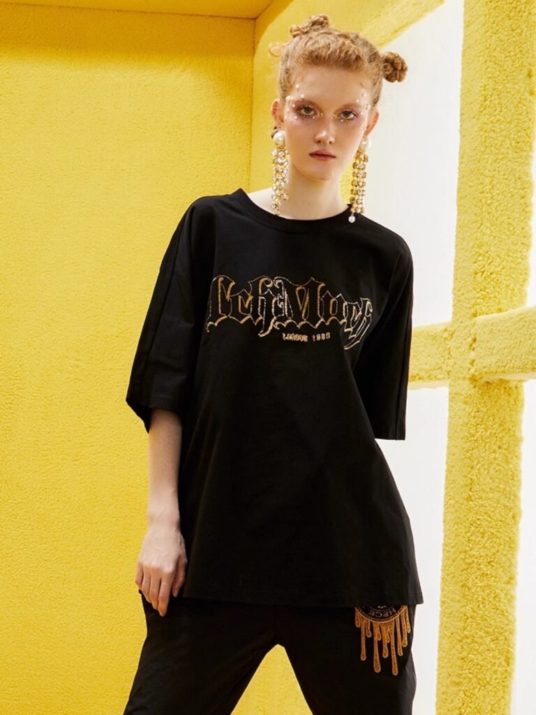 Rhinestone Graphic T-Shirt