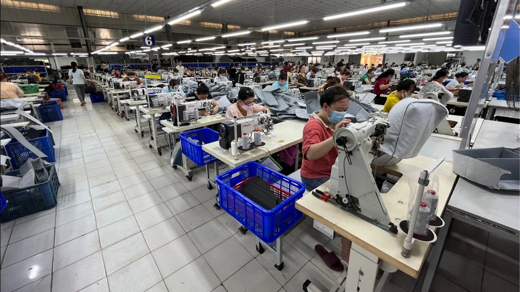 Fashionable clothing factory