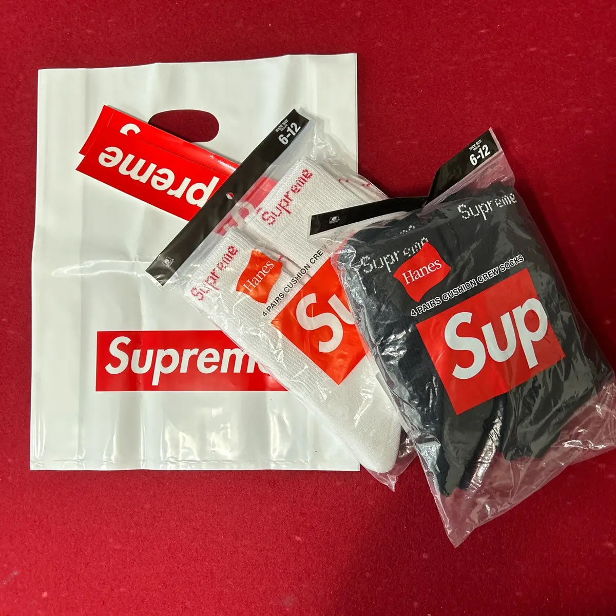 Supreme Socks