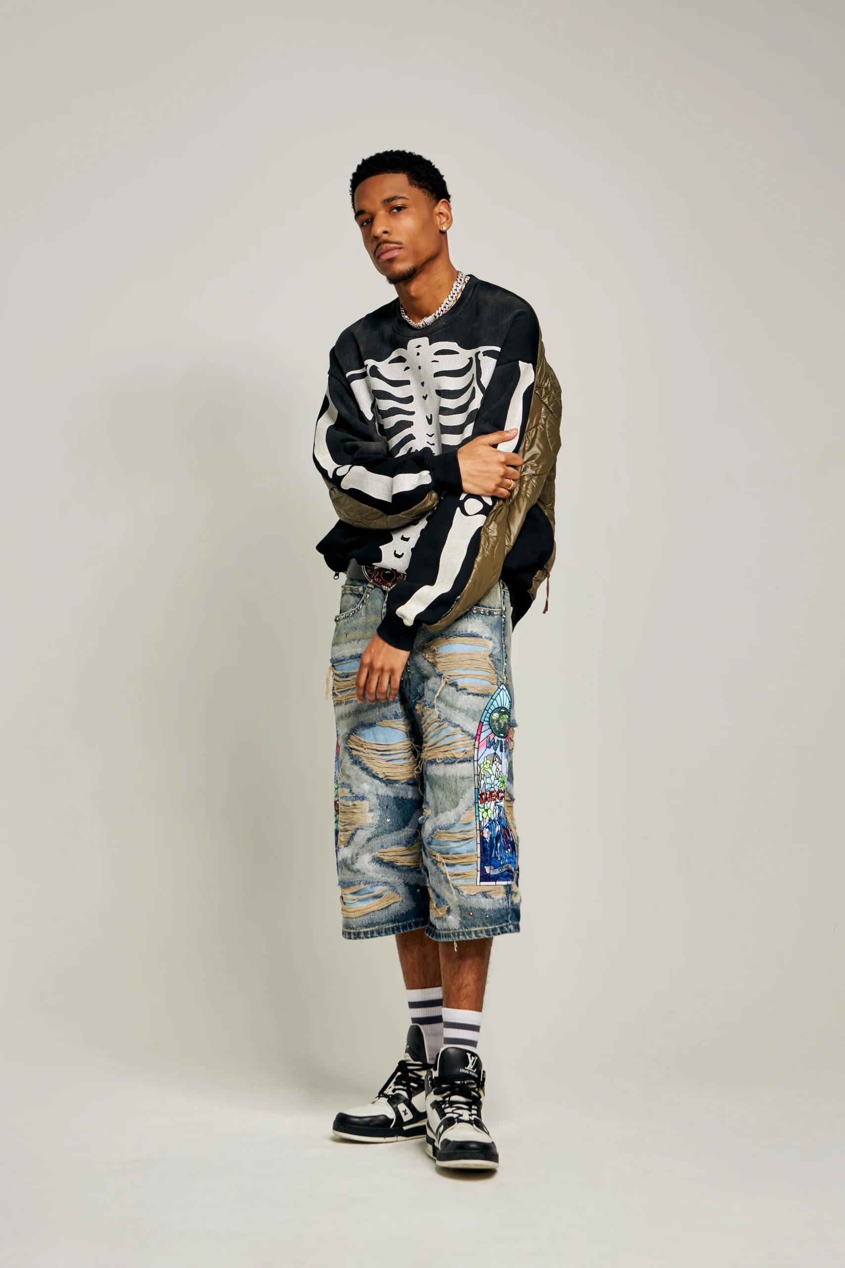 Decides War Shorts